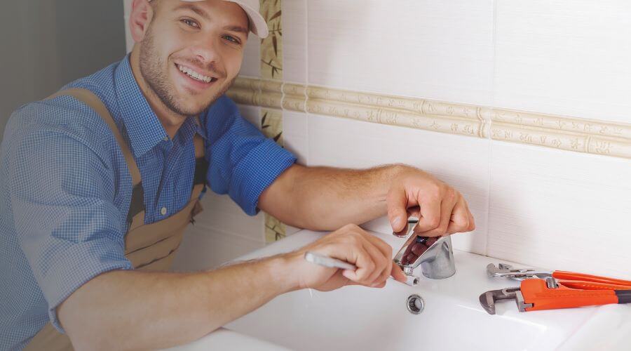 Handle or spout repair in Gaylordsville, CT